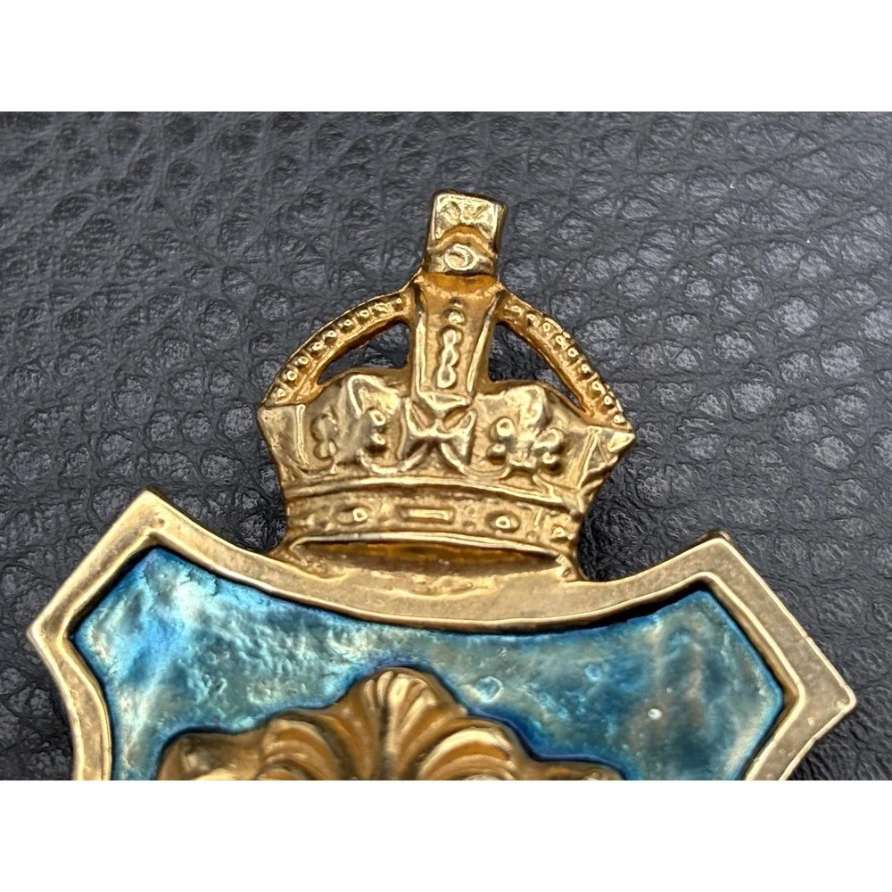 Vintage Accessocraft NYC Lion Shield Brooch Gold Tone Blue Enamel Leo Zodiac